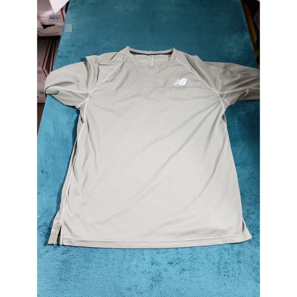New Balance Shirt Size Large Mens Gray Polyester Long Sleeve Dry Running - Picture 1 of 9